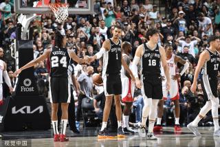 们又一次激 们又一次激