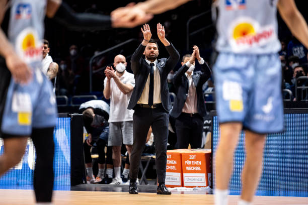 优势的主帅 优势的主帅