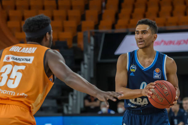 场动态来看 场动态来看