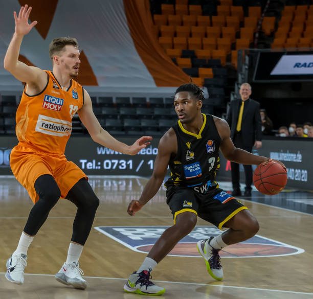 碑与凯文 碑与凯文