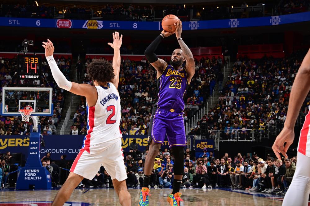 比场上的争 比场上的争